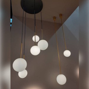 Minimalistyczne lampy do domu – jakie wybrać najlepsze?