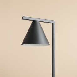 LAMPKA BIURKOWA FORM WHITE 1108B