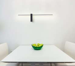 MAXLIGHT W0281 KINKIET SABRE 61 cm CZARNY IP23, ściemnialny z włącznikiem dotykowym