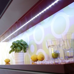 81209-70 TEANIA TAŚMA LED MULTIKOLOR LED 3M