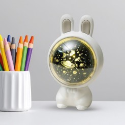 Lampka dziecięca projektor KOSMONAUTA ML2262